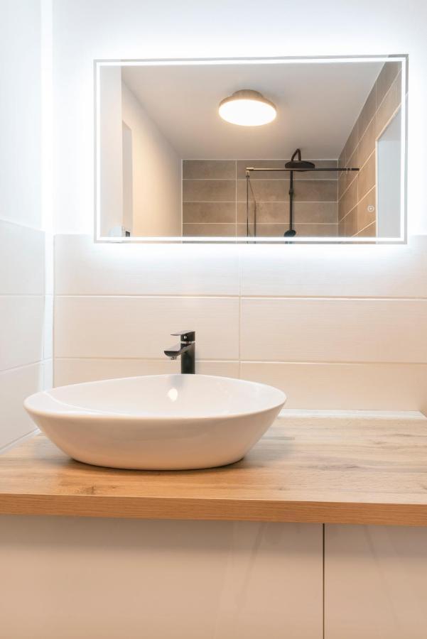 Le 23 Apartment Jarny Bagian luar foto